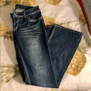 Ariya Jeans